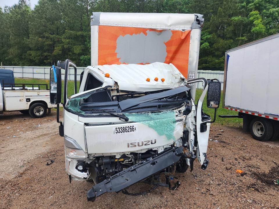 2023 Isuzu NPR HD