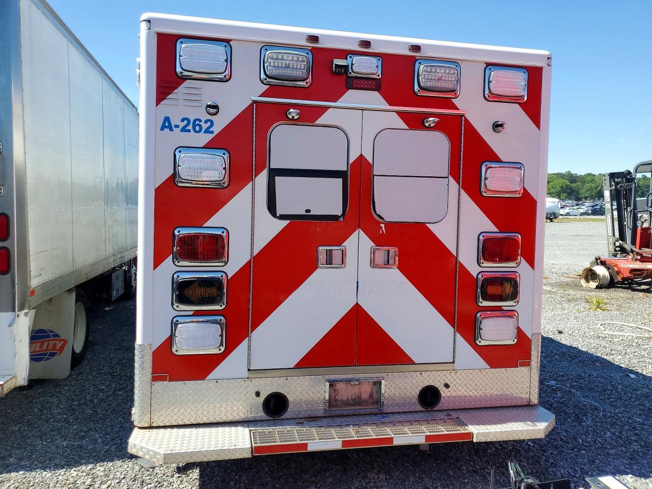 2019 Chev Rolet Express G3500 Ambulance