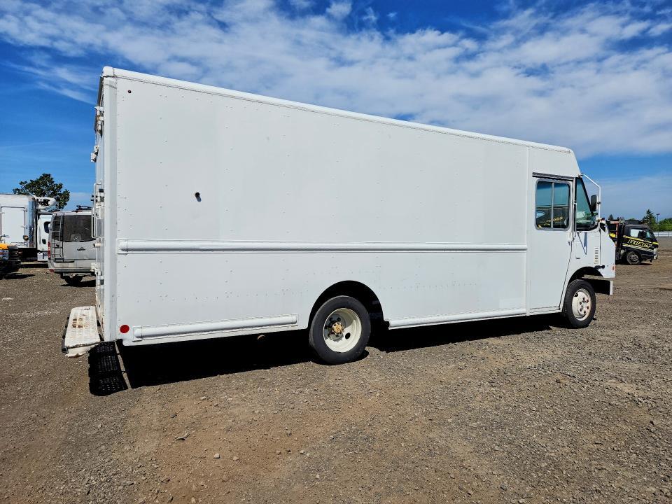 2016 Freightliner Chassis M Line WALK-IN Van