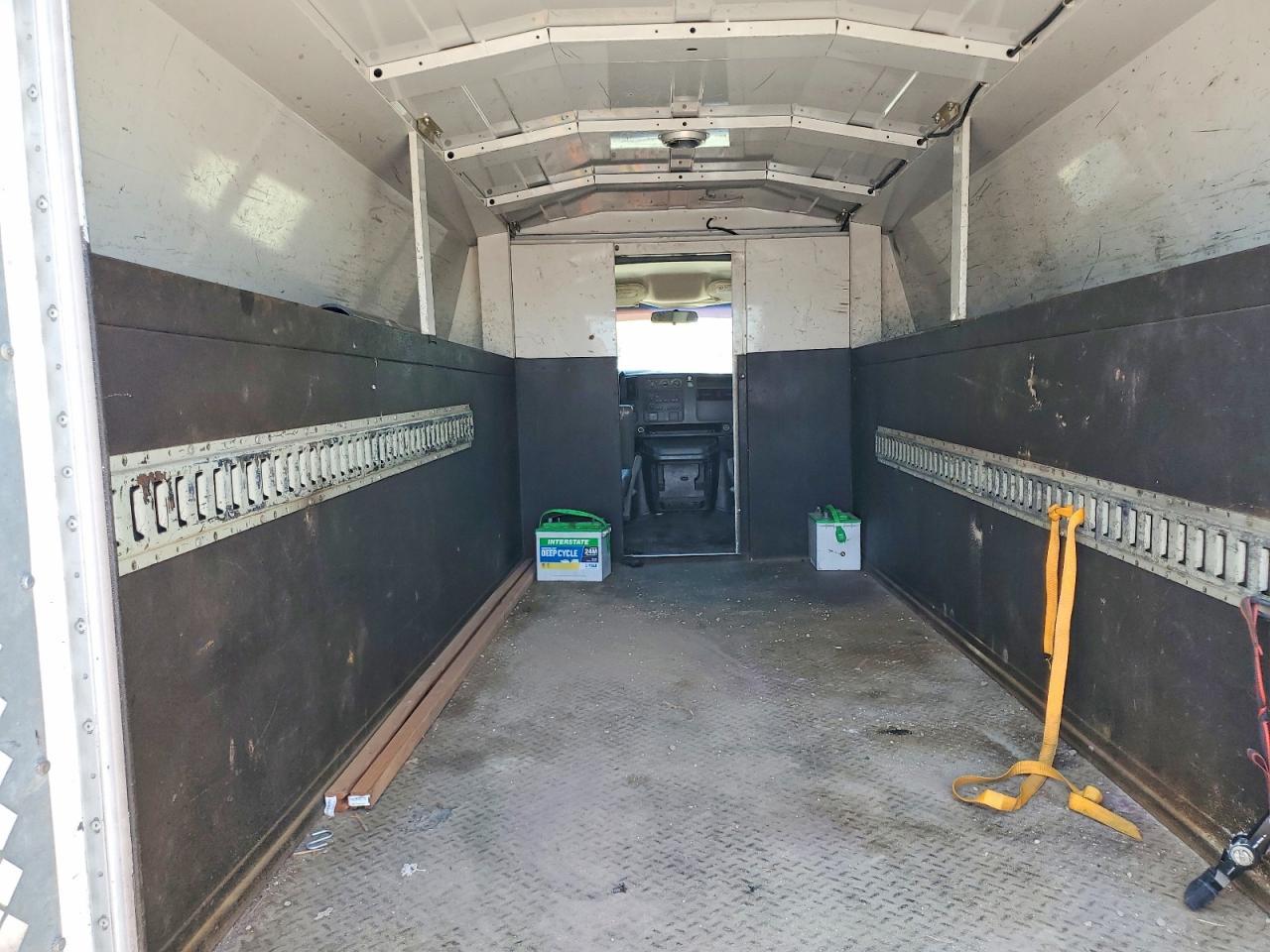 2006 GMC Savana Cutaway G3500