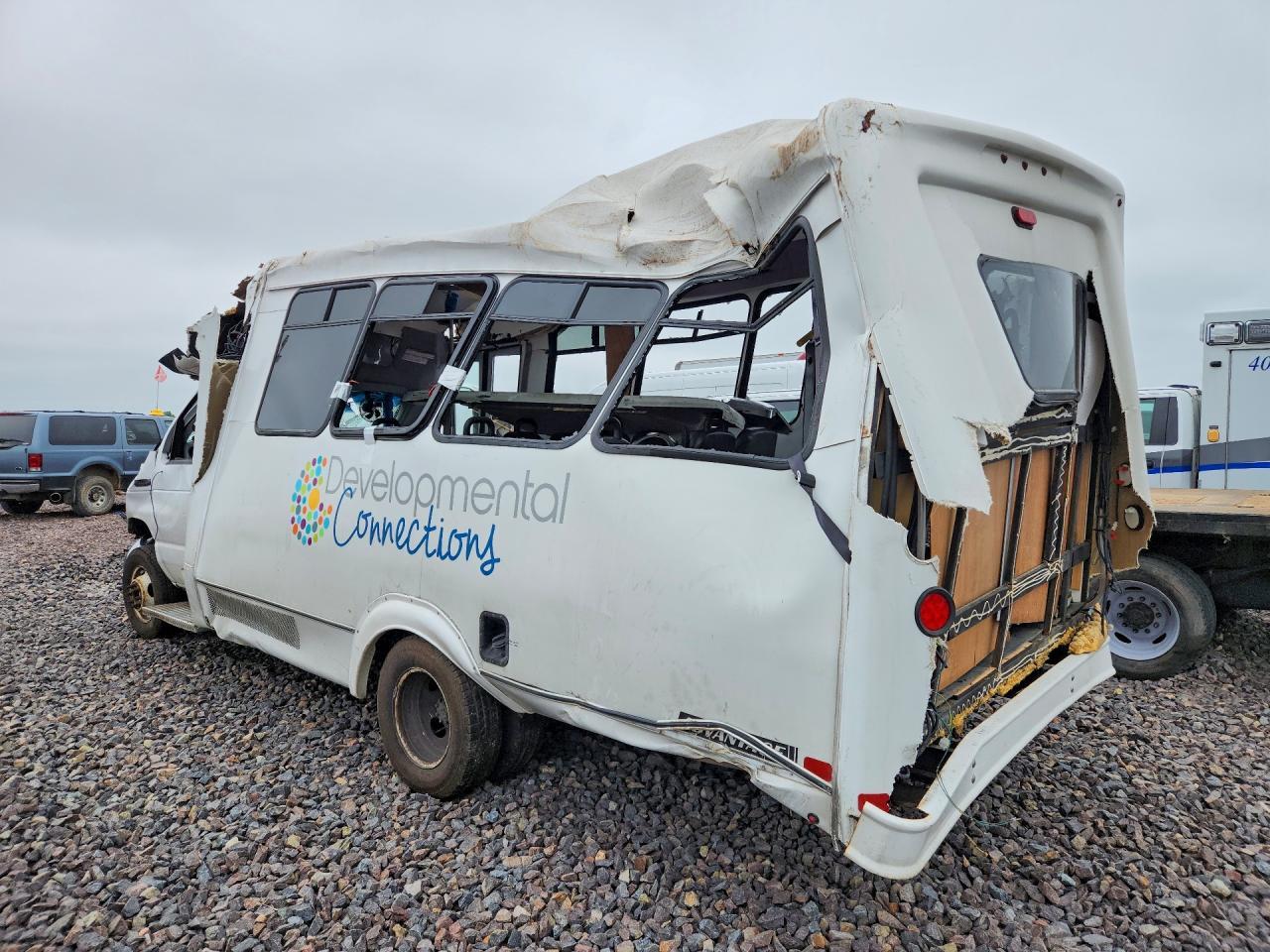 2019 Ford Econoline E350 Super Duty Cutaway Van