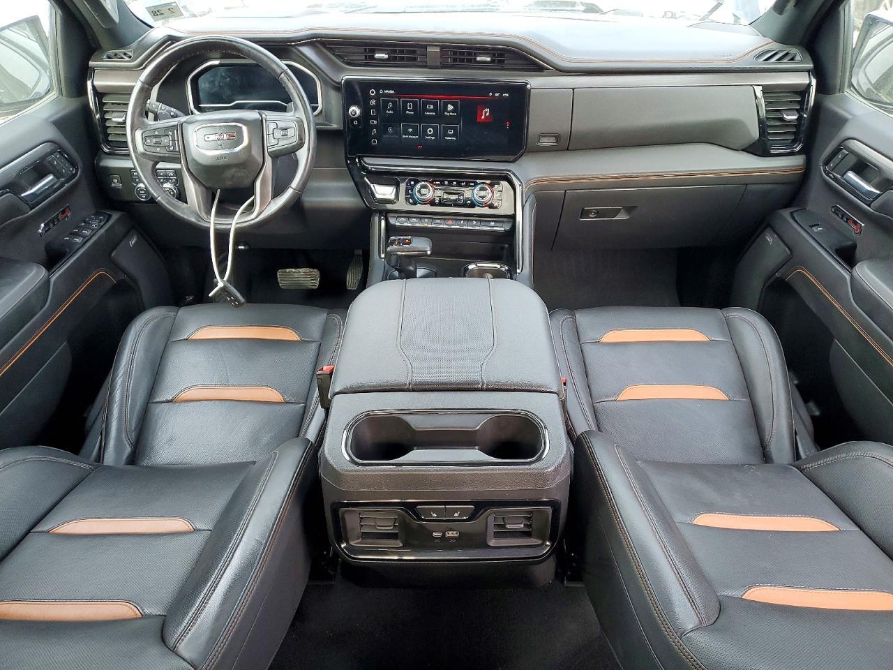 2023 GMC Sierra K1500 AT4