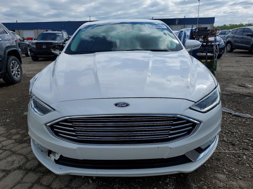 2017 Ford Fusion Titanium hev