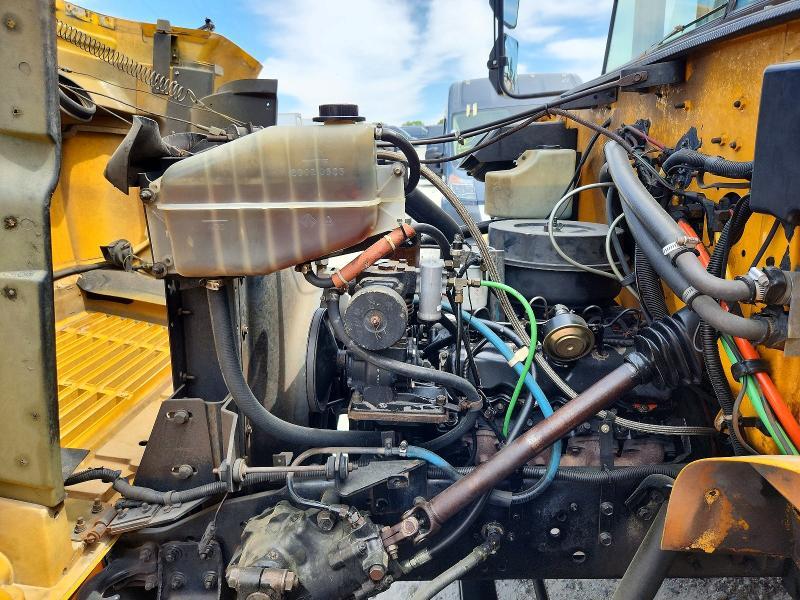 1990 International 3000 3700
