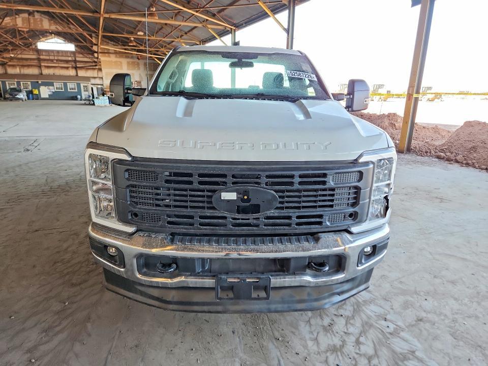 2025 Ford F350 Super Duty