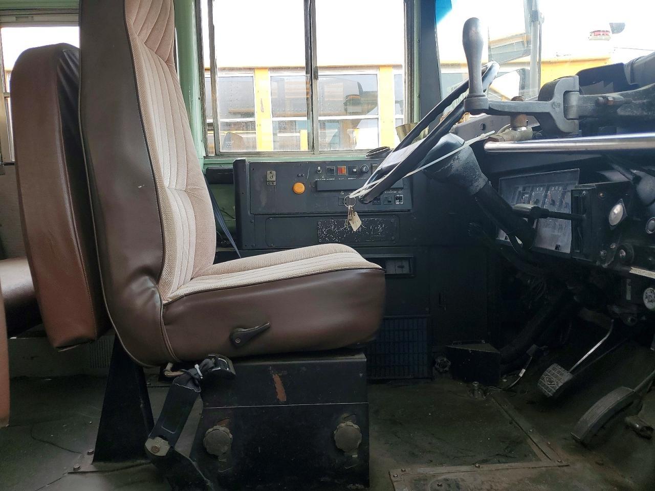 1991 International 3700 School Bus