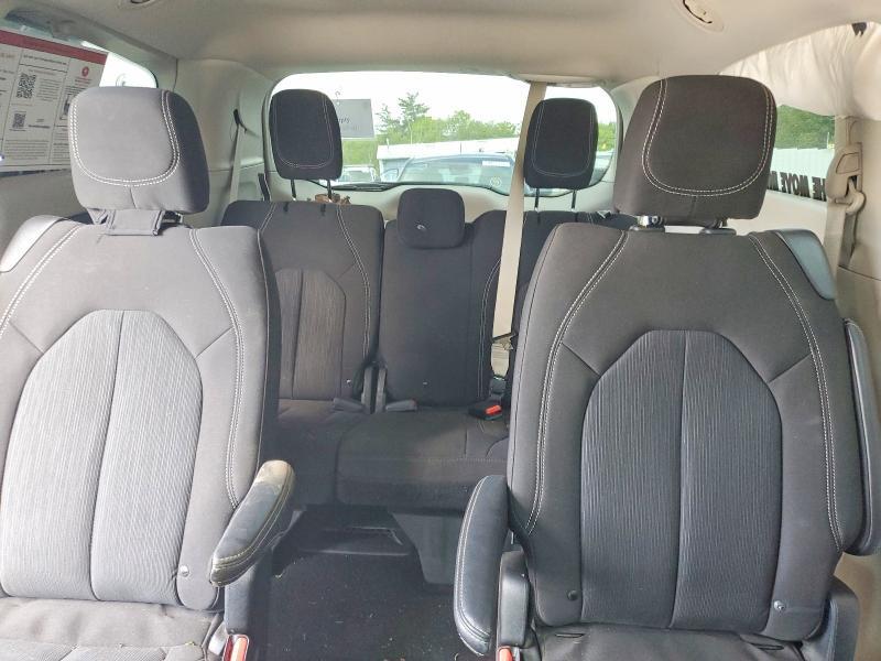 2021 Chrysler Voyager lx