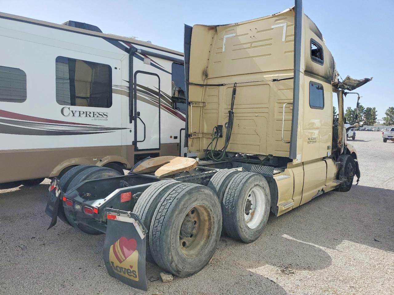 2020 Volvo VN VNL-Semi Truck