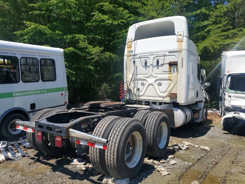 2019 Freightliner Cascadia
