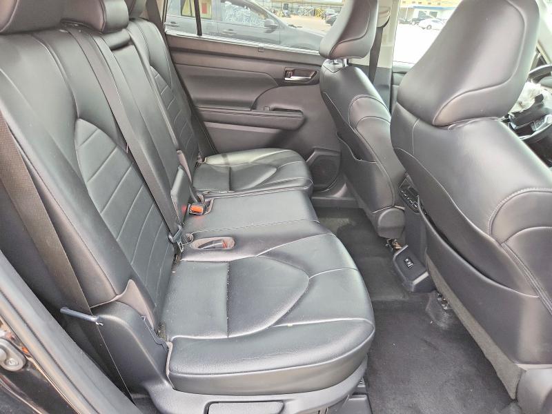 2020 Toyota Highlander xle