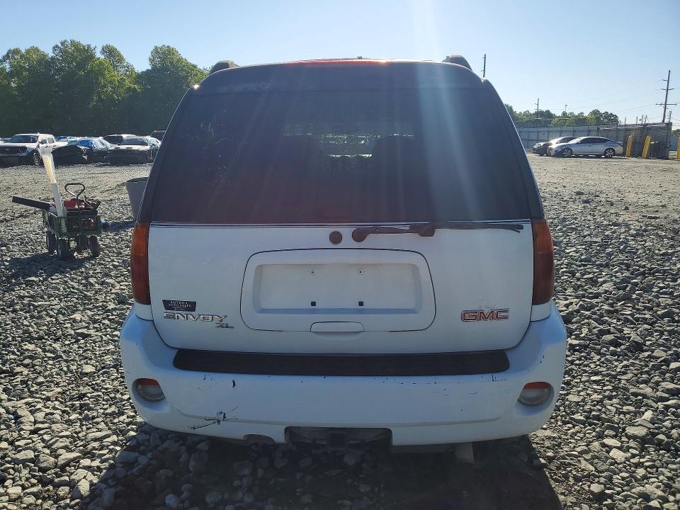 2006 GMC Envoy Denali xl