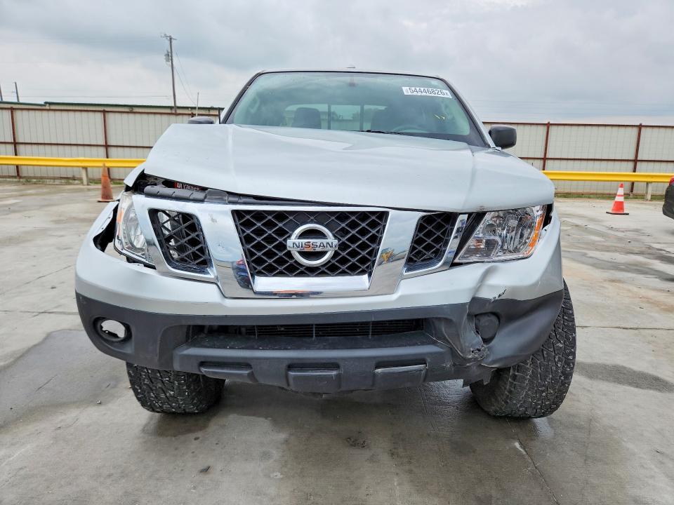 2015 Nissan Frontier SV