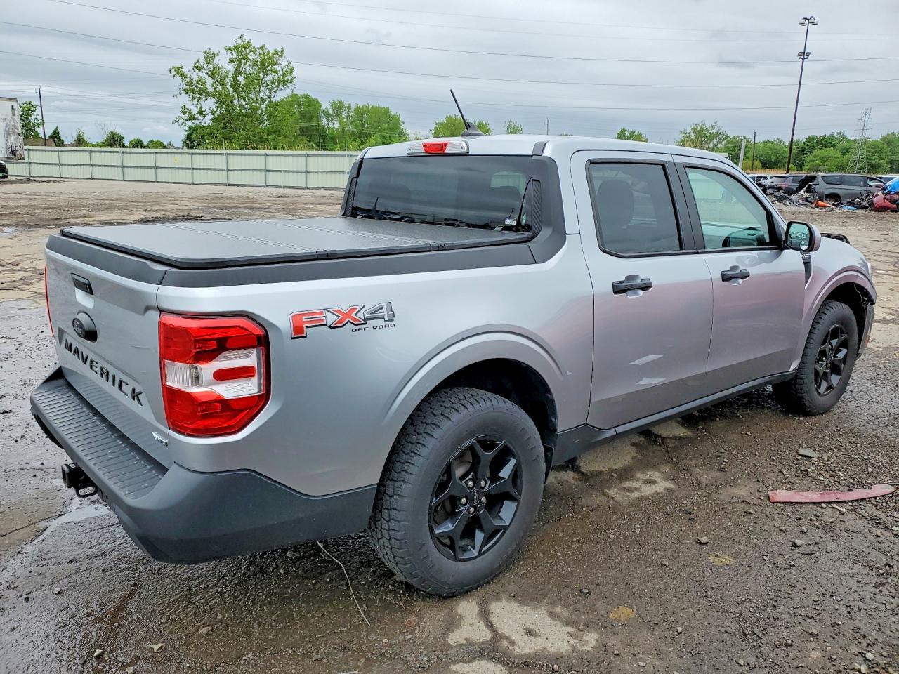 2022 Ford Maverick XL