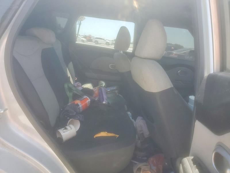 2014 KIA Soul Base