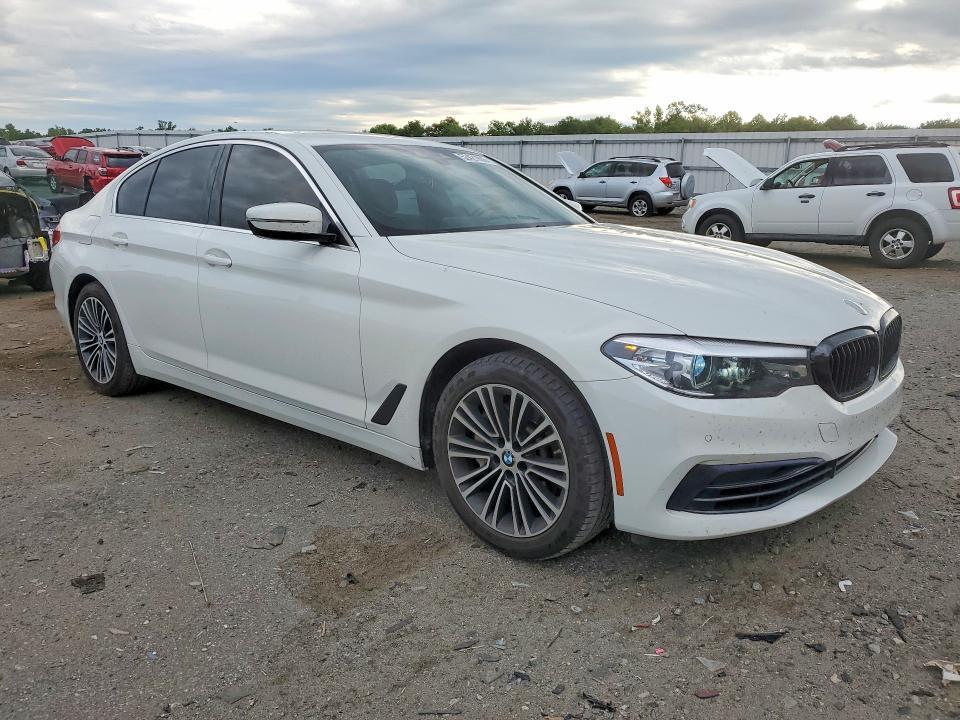 2019 BMW 540 i
