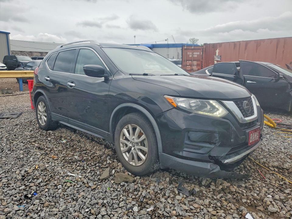 2020 Nissan Rogue sv
