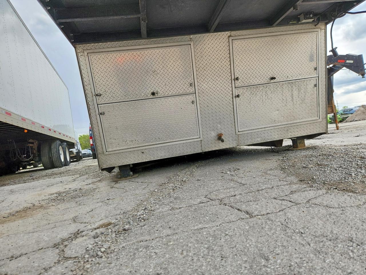 2012 Bision Stratus Horse Trailer