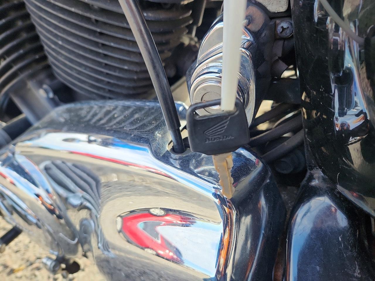 2004 Honda VT1100 C2