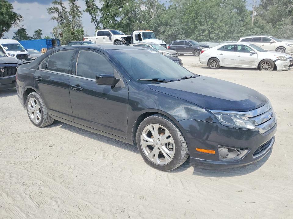 2012 Ford Fusion se