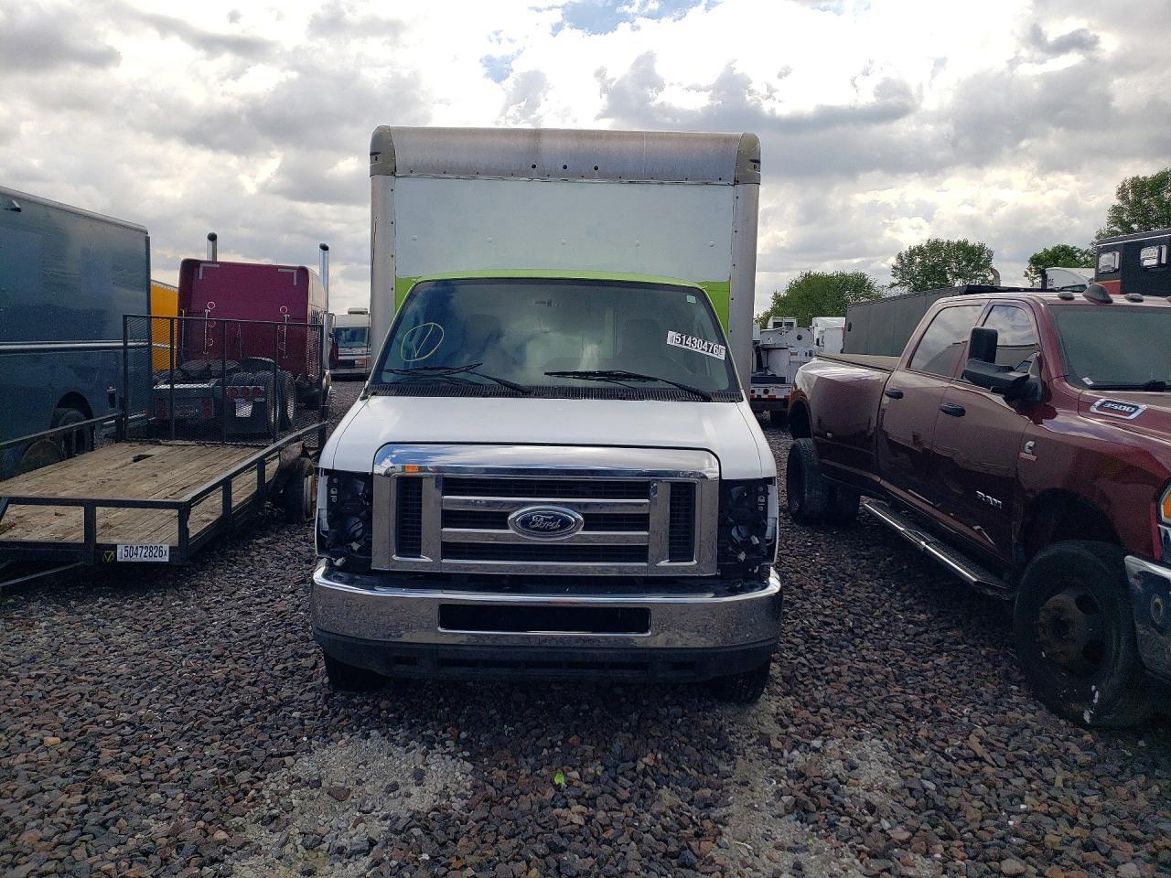 2019 Ford E350 BOX Truck