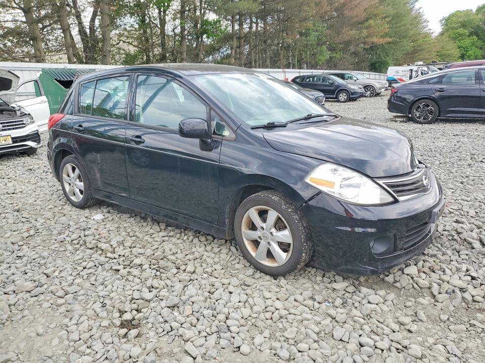 2011 Nissan Versa 1.8 s