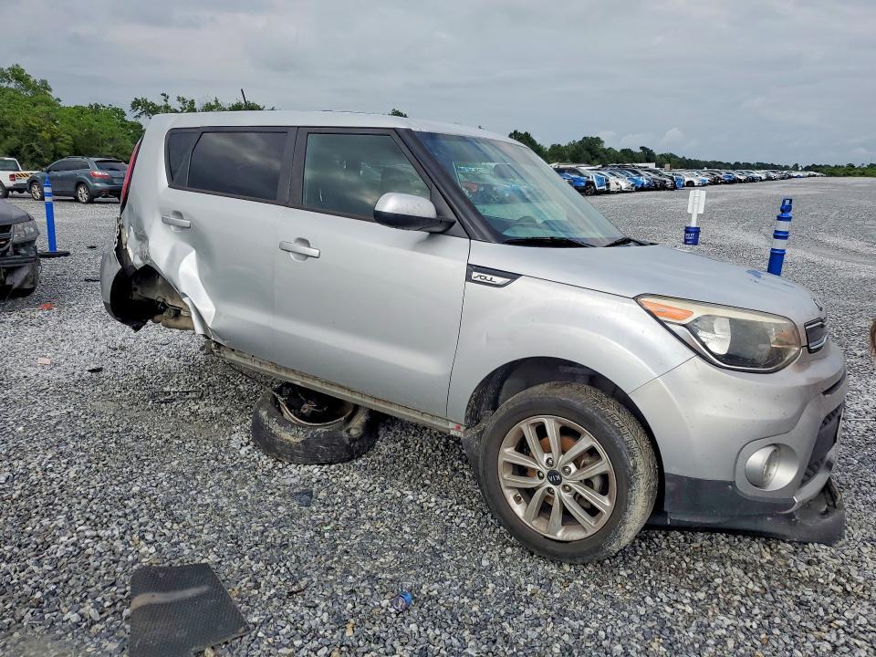 2017 KIA Soul +