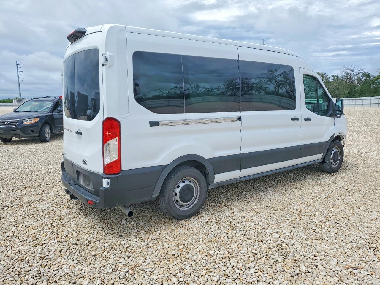 2024 Ford Transit T-350