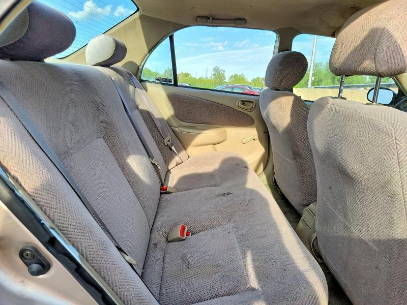 2000 Chevrolet Geo Prizm Base