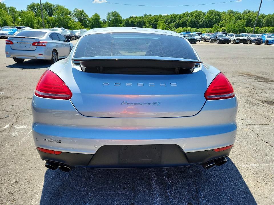 2015 Porsche Panamera s