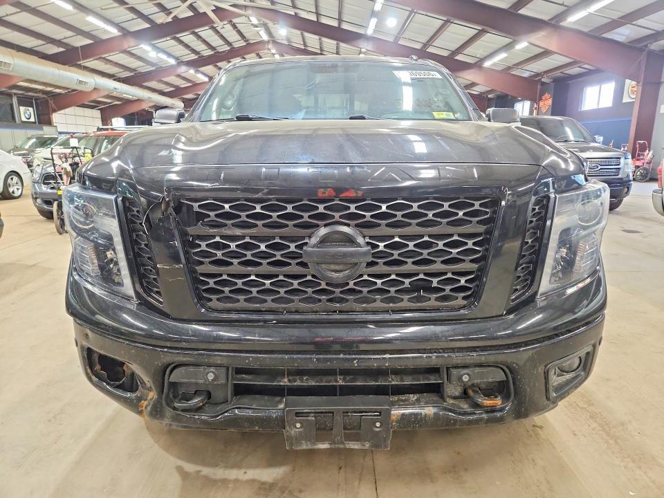 2019 Nissan Titan SL
