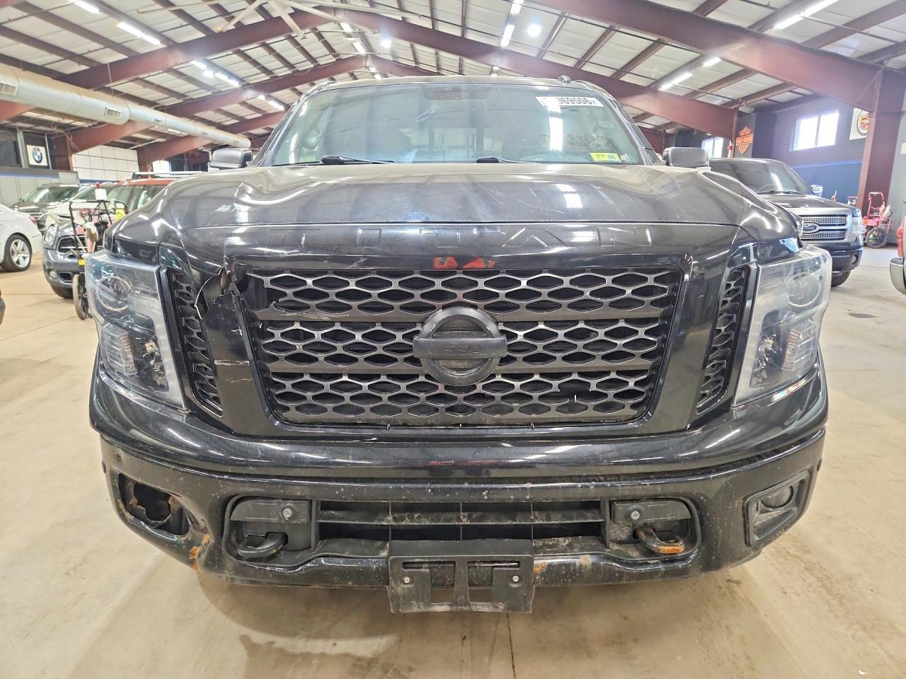 2019 Nissan Titan SL