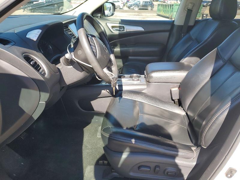 2017 Nissan Pathfinder sl