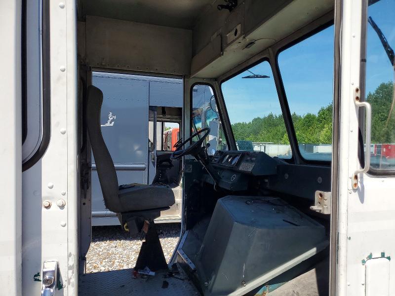 1987 Chevrolet P Series Delivery Truck