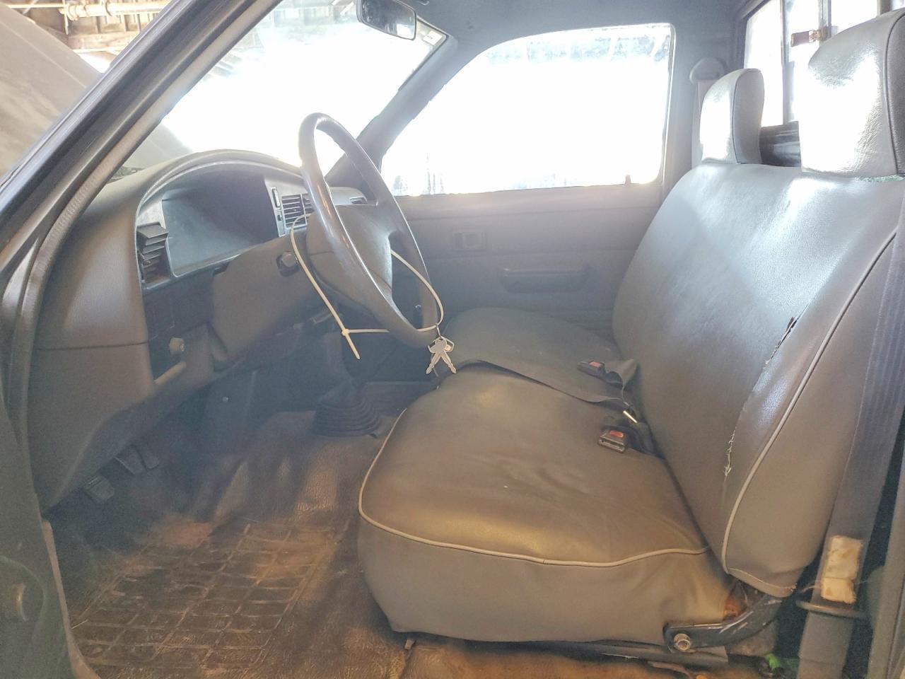 1989 Toyota Pickup Deluxe