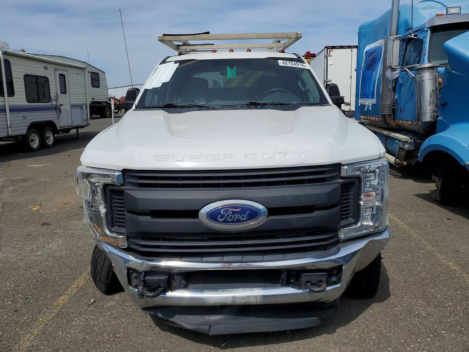 2019 Ford F350 Super Duty Utility / Service Truck