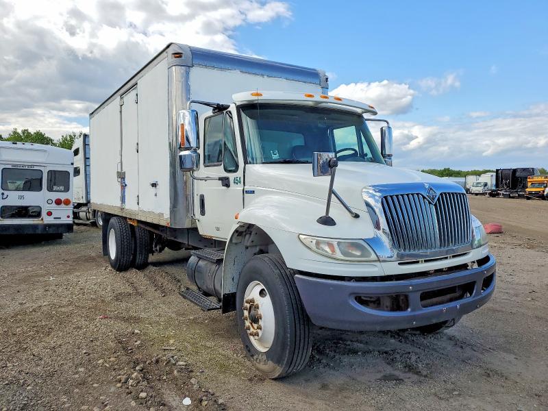 2009 International 4300 BOX Truck