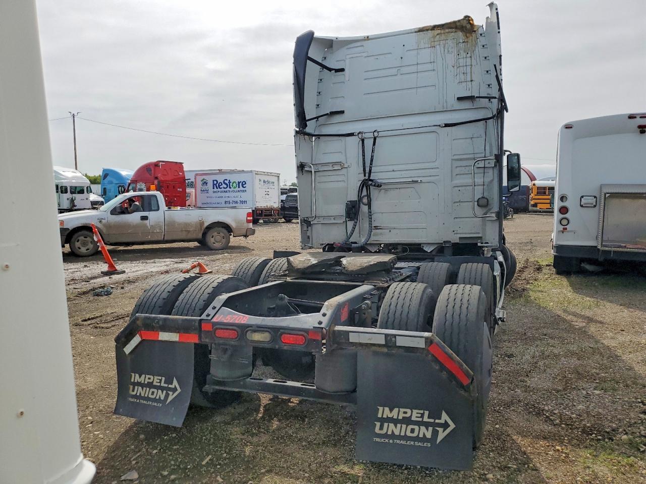 2019 Volvo VNL Semi Truck