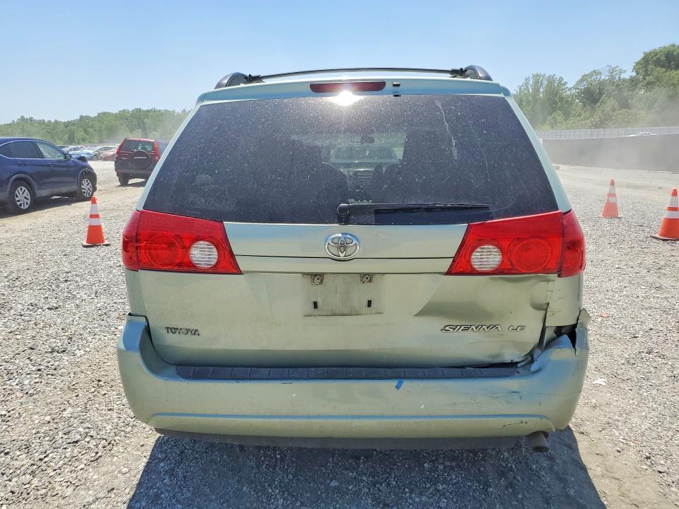 2006 Toyota Sienna le 7 Passenger