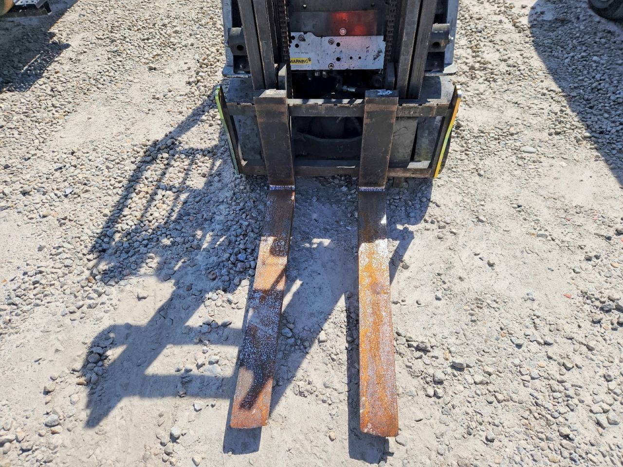 2015 Unicariers 2015 Unicarriers Forklift