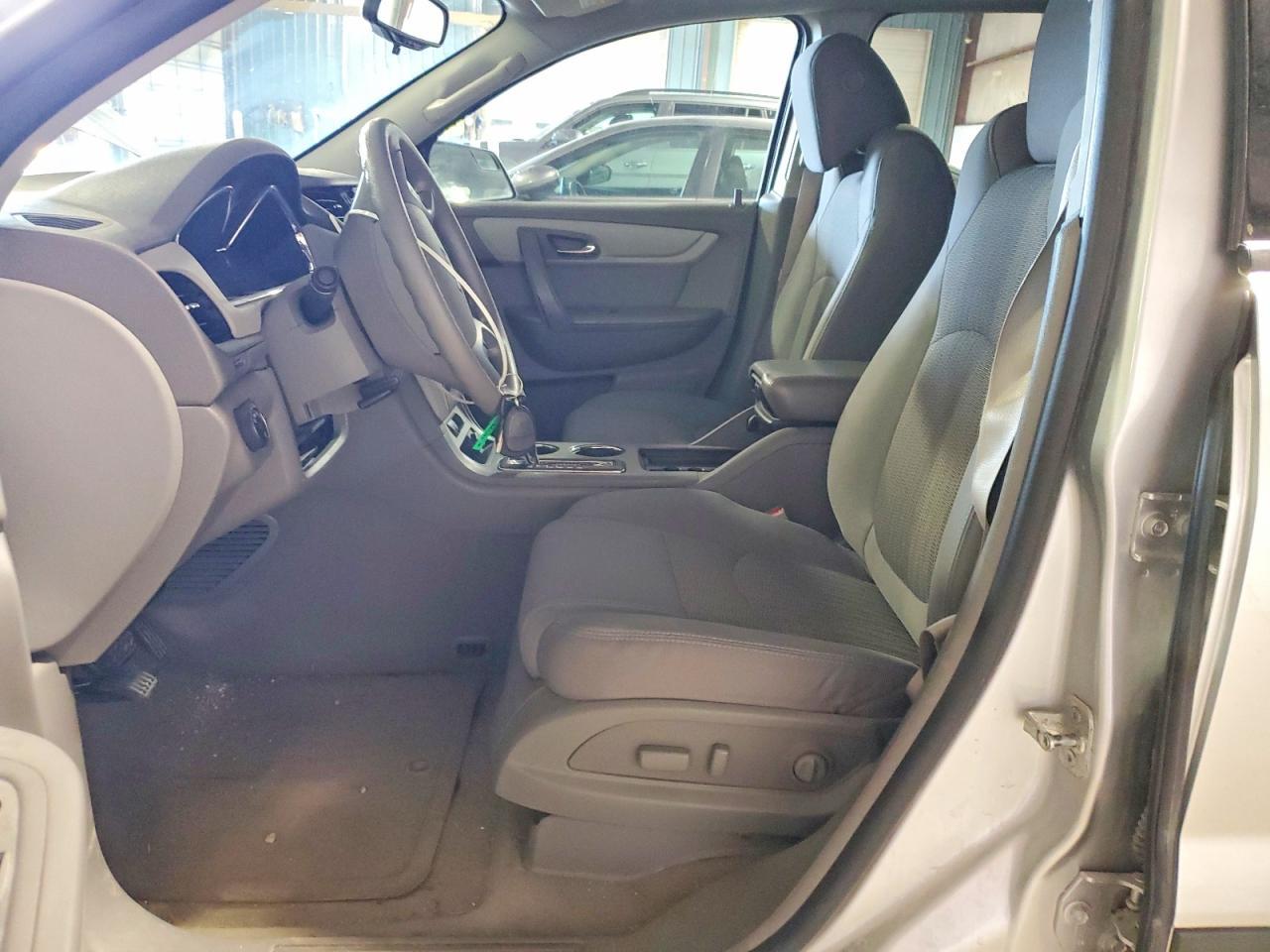 2013 Chevrolet Traverse ls