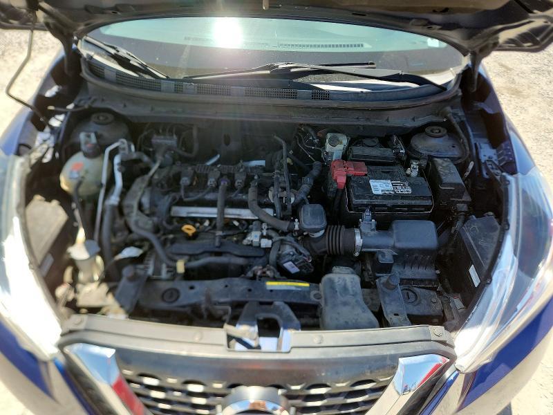 2019 Nissan Kicks sv