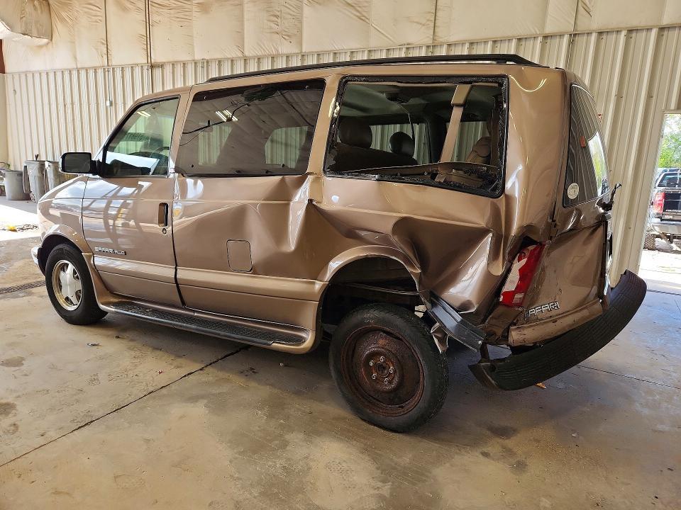 2002 GMC Safari XT