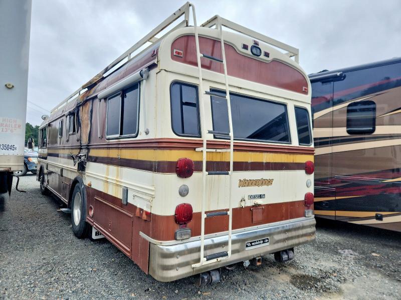 2013 Bluebird Wanderlodge RV