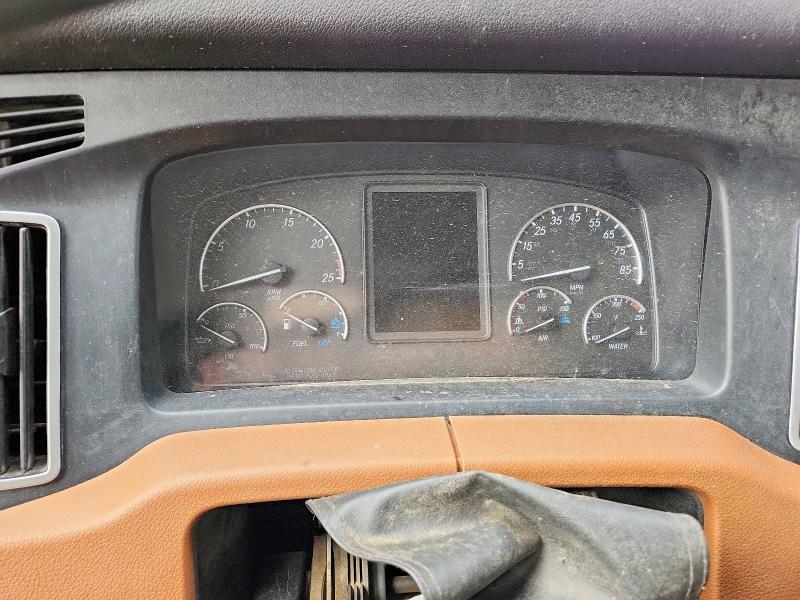 2022 Freightliner Cascadia 126 Semi Truck