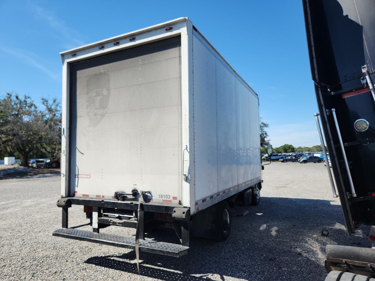 2016 Isuzu NPR HD BOX Truck