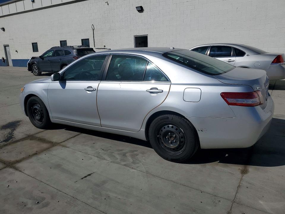 2010 Toyota Camry le