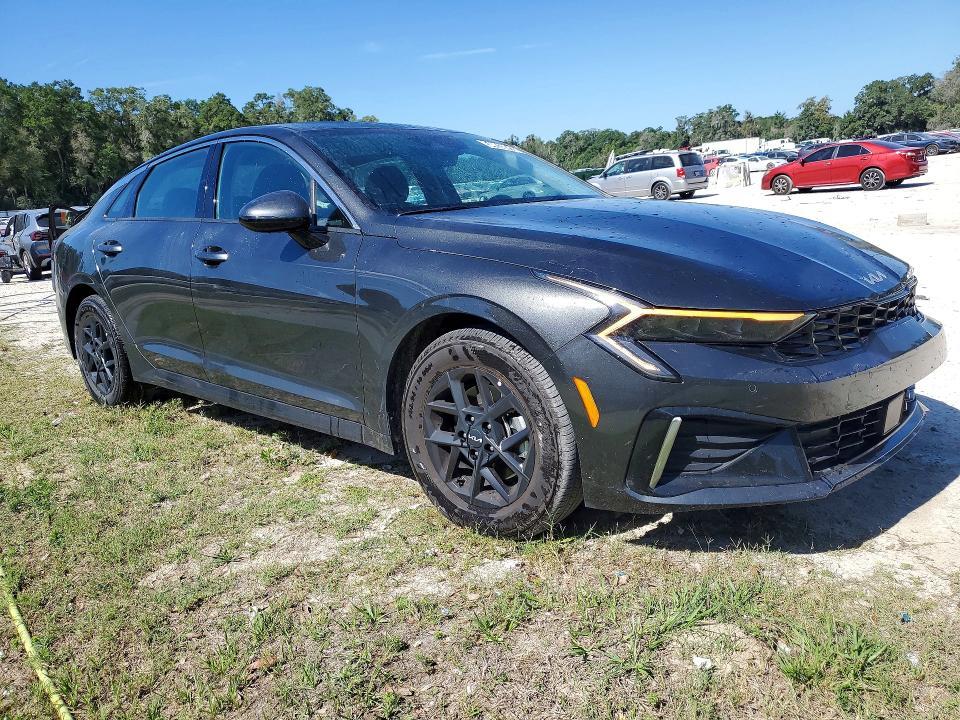2026 KIA K5 lxs