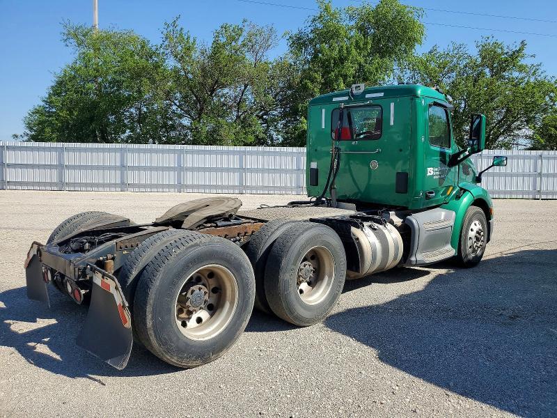 2019 Peterbilt 579 Semi Truck