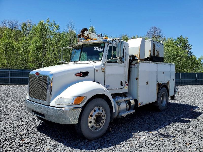2014 Peterbilt 337 Railroad Service Truck