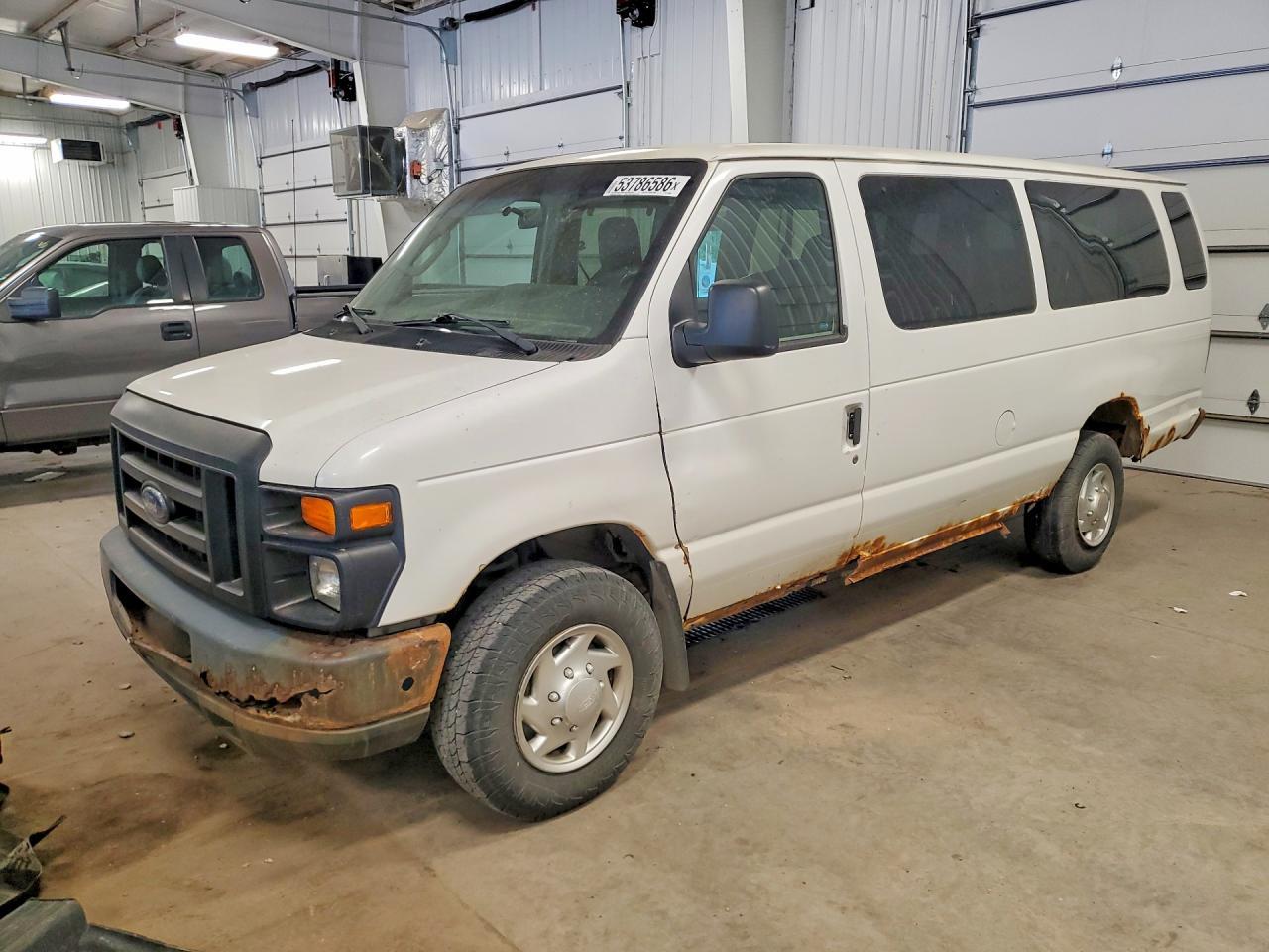 2012 Ford Econoline E350 Super Duty Wagon